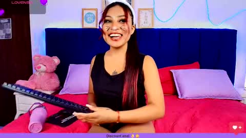 Naia online show from March 2026 08:26:01 PM