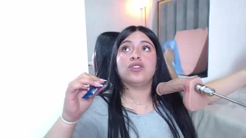 Naia x online show from March 2026 04:02:02 PM