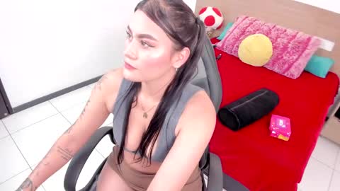 Snapshot of naiasky chatting on May 2026 03:29:01 PM Naia online show from May 2026 03:29:01 PM