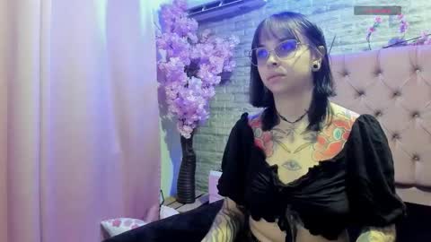 naiawhisper online show from March 2026 01:24:01 PM