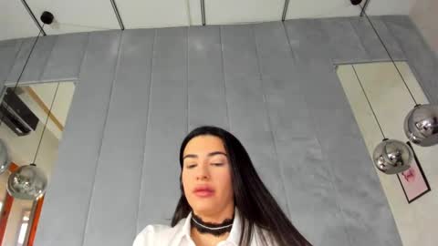 Snapshot of naila18 chatting on February 2025 06:02:01 AM Naila online show from February 2025 06:02:01 AM