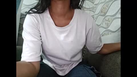 Snapshot of naina00123 chatting on October 2025 04:02:02 PM Naina online show from October 2025 04:02:02 PM