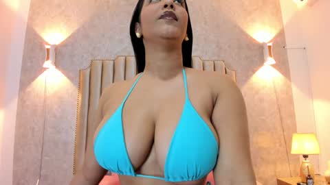 Naisha Rousell online show from December 2024 06:59:02 PM