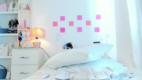 Naissha online show from October 2025 03:02:02 PM