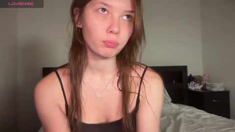 Mia  guest- Eva from DOUBLECUTIES online show from June 2026 01:45:01 PM