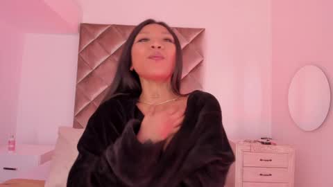 INSTAGRAM  m2221     online show from January 2025 02:07:01 PM