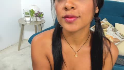 Snapshot of nala_rouss chatting on January 2025 09:41:02 PM NALA online show from January 2025 09:41:02 PM