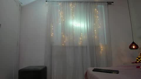 nalamittens online show from February 2025 03:29:02 AM