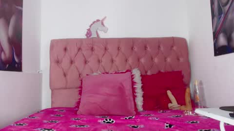 Snapshot of nalaroy chatting on October 2025 05:27:02 AM NALAROY online show from October 2025 05:27:02 AM