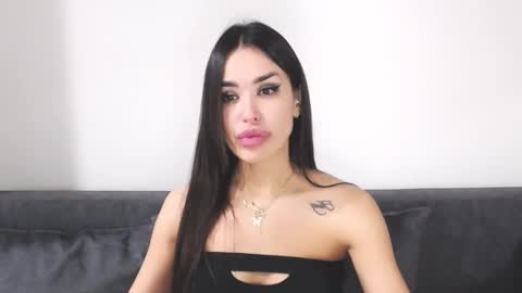 Lady online show from December 2025 06:54:02 AM