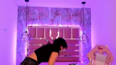 nami_usagi online show from December 2024 06:12:02 PM