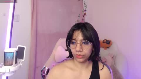 nami_usagi online show from October 2025 12:28:01 PM