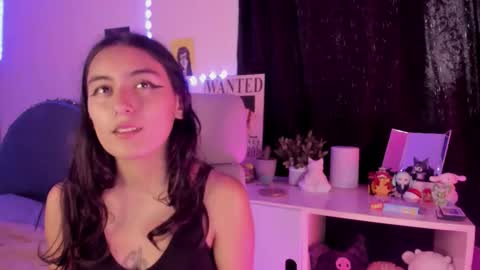 Snapshot of nami_white chatting on October 2025 10:18:02 PM nami_white online show from October 2025 10:18:02 PM