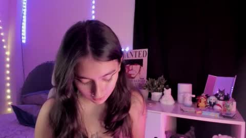 Snapshot of nami_white chatting on October 2025 01:37:01 AM nami_white online show from October 2025 01:37:01 AM