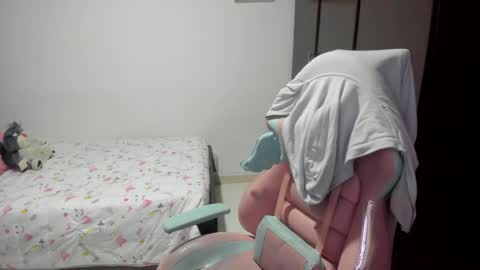 Nami online show from February 2025 01:04:02 AM