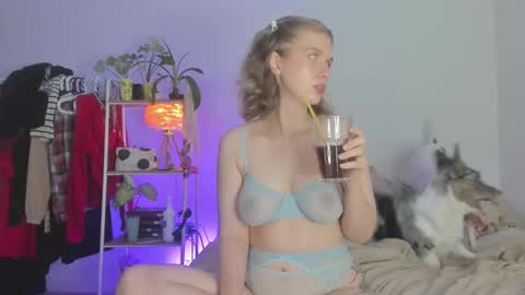 Snapshot of namirimii chatting on October 2025 07:54:01 PM Agnes online show from October 2025 07:54:01 PM