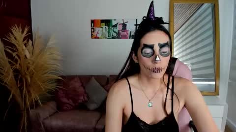 nami online show from October 2025 07:00:01 PM