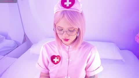 NanaOsaky online show from October 2025 12:20:01 PM