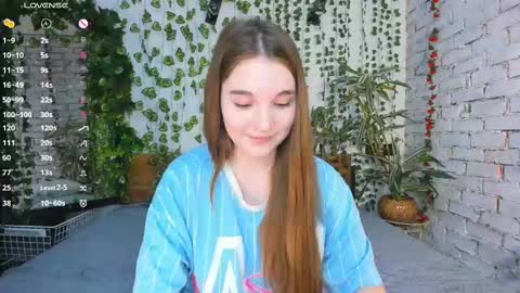 Luna online show from February 2025 09:28:01 AM