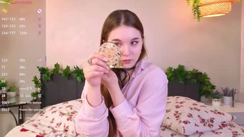 Luna online show from November 2025 05:13:02 AM