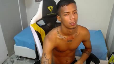 nando_col online show from October 2025 12:20:01 PM