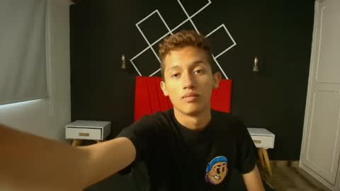 Snapshot of naoki_arai chatting on May 2026 12:00:02 PM naoki_arai online show from May 2026 12:00:02 PM