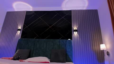 Naomi online show from April 2026 12:28:02 PM