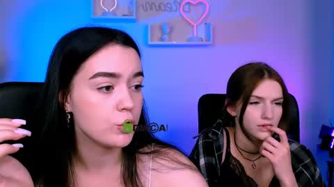 Snapshot of naomi_perl chatting on July 2026 09:50:02 AM Naomi online show from July 2026 09:50:02 AM
