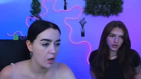 Snapshot of naomi_perl chatting on July 2026 09:25:01 AM Naomi online show from July 2026 09:25:01 AM
