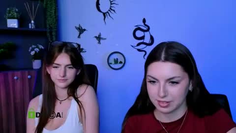 Snapshot of naomi_perl chatting on July 2026 09:27:01 AM Naomi online show from July 2026 09:27:01 AM