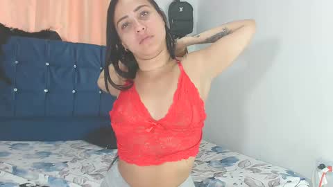 Snapshot of naomi_sweet420 chatting on September 2025 02:49:01 PM Mia online show from September 2025 02:49:01 PM