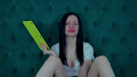 Naomi online show from March 2026 05:25:02 AM