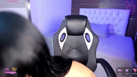 Naomi Frost online show from April 2026 01:55:02 PM