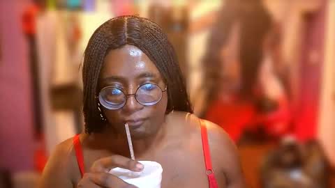 Naomi online show from October 2025 06:47:01 AM