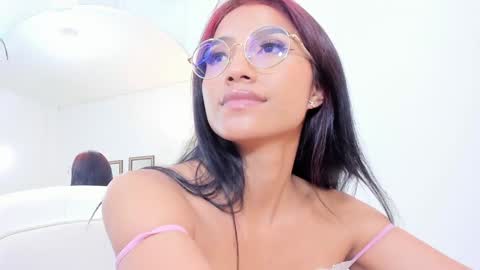 Snapshot of naomiiii__ chatting on January 2025 04:49:01 AM naomiiii online show from January 2025 04:49:01 AM
