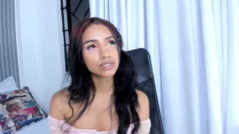 Snapshot of naomiiii__ chatting on February 2025 05:29:01 AM naomiiii online show from February 2025 05:29:01 AM