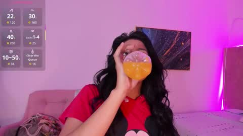 Snapshot of naomiiii__ chatting on September 2025 04:14:02 AM naomiiii online show from September 2025 04:14:02 AM