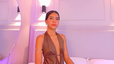 Naomi Klarc online show from November 2025 03:49:01 AM