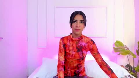 Naomi Klarc online show from December 2025 08:17:01 PM