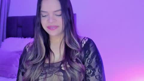 Naomi online show from October 2025 02:23:02 AM