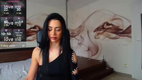 Snapshot of naomiscarlett chatting on December 2024 10:50:02 AM NaomiScarlett online show from December 2024 10:50:02 AM