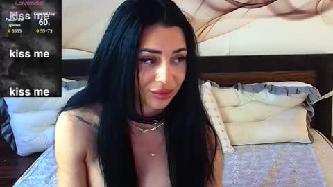 Snapshot of naomiscarlett chatting on May 2026 05:35:01 AM NaomiScarlett online show from May 2026 05:35:01 AM
