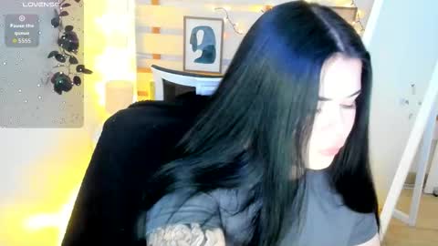 Naomi online show from February 2026 09:07:01 PM