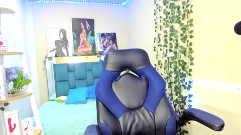 naomy online show from January 2025 01:21:01 AM