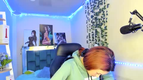 naomy online show from January 2025 01:35:01 AM