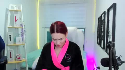 naomy online show from October 2025 10:21:02 PM