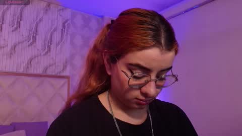 Naomy  online show from November 2025 02:36:01 AM