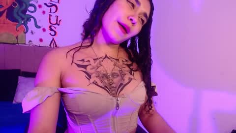 Snapshot of naomybenedetti chatting on January 2025 05:30:02 PM Nao online show from January 2025 05:30:02 PM