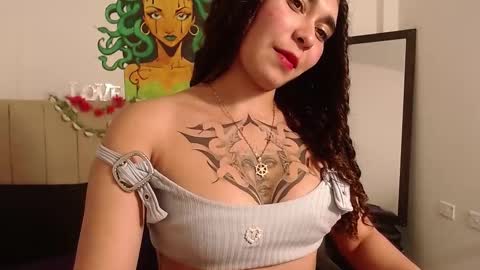 Snapshot of naomybenedetti chatting on March 2025 07:15:02 PM Nao online show from March 2025 07:15:02 PM