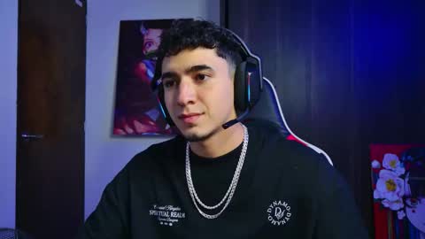 Snapshot of naranjo_seb chatting on November 2025 01:48:02 AM sebastian online show from November 2025 01:48:02 AM